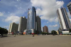 東方百盛大廈消防、空調(diào)安裝工程